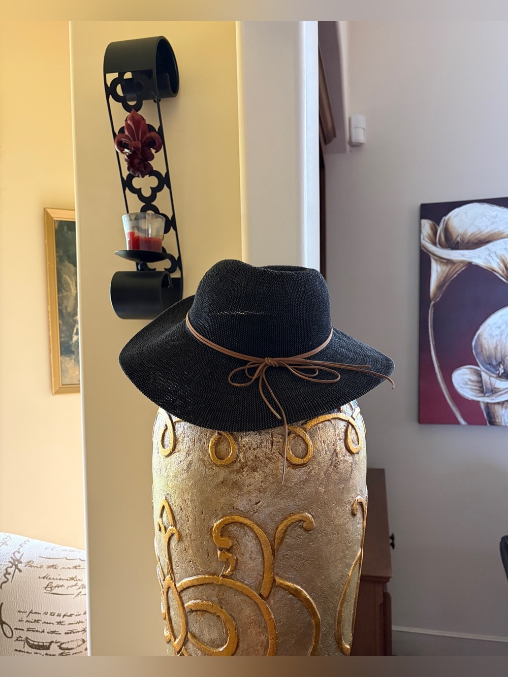 Women's Black Sun Hat with Brown Tie Accent